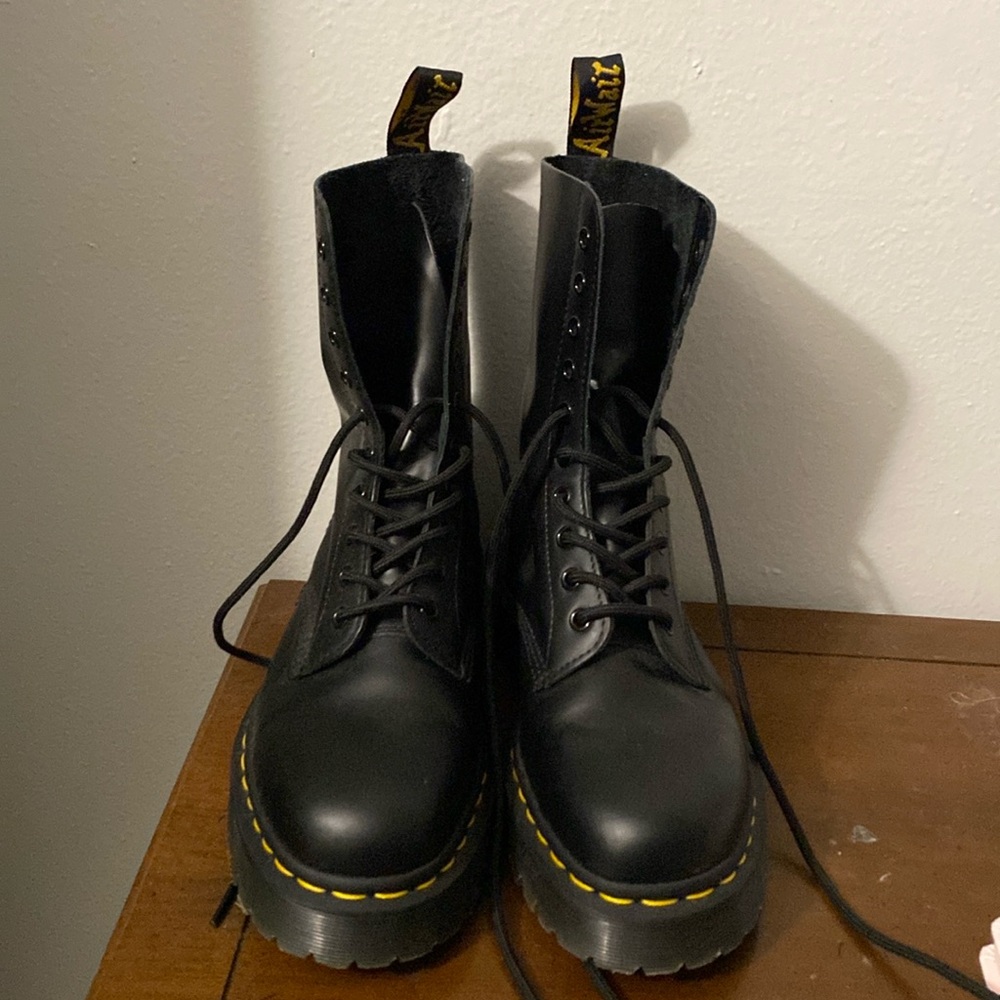 Dr Martens Bex 1490 Boots
